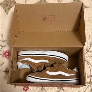 Suede Chipmunk Brooklyn Vans